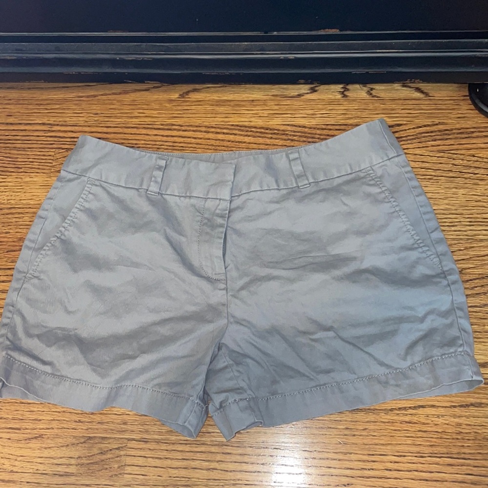 LOFT 4” Shorts